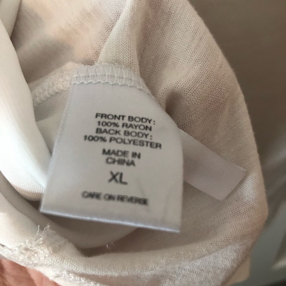 XL white blouse with silky feeling back - Picture 7 of 8